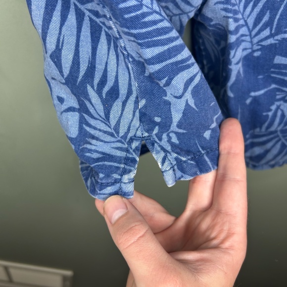 Men's Abercombie & Fitch blue tropical floral drawstring 3 pocket shorts - Picture 7 of 8